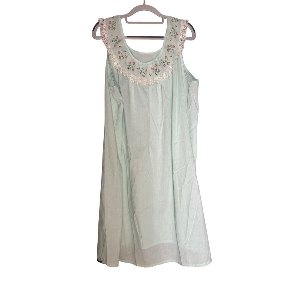 Vintage 1960s Katz‎ mint green floral print nightgown